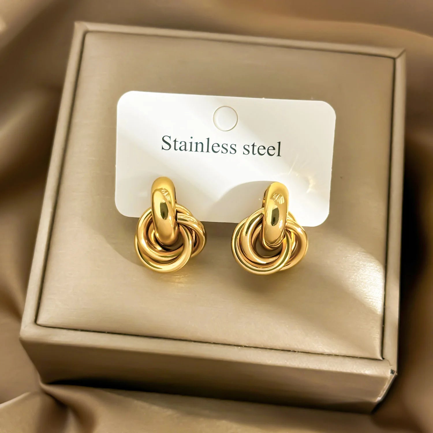 Boucles d’oreilles Nœud